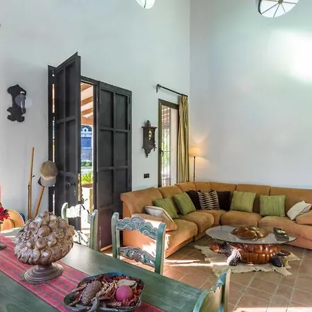 Hacienda Sambargo Coin By Ruralidays Villa